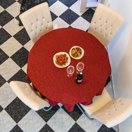 Studio Apartman Rea Трогір Екстер'єр фото