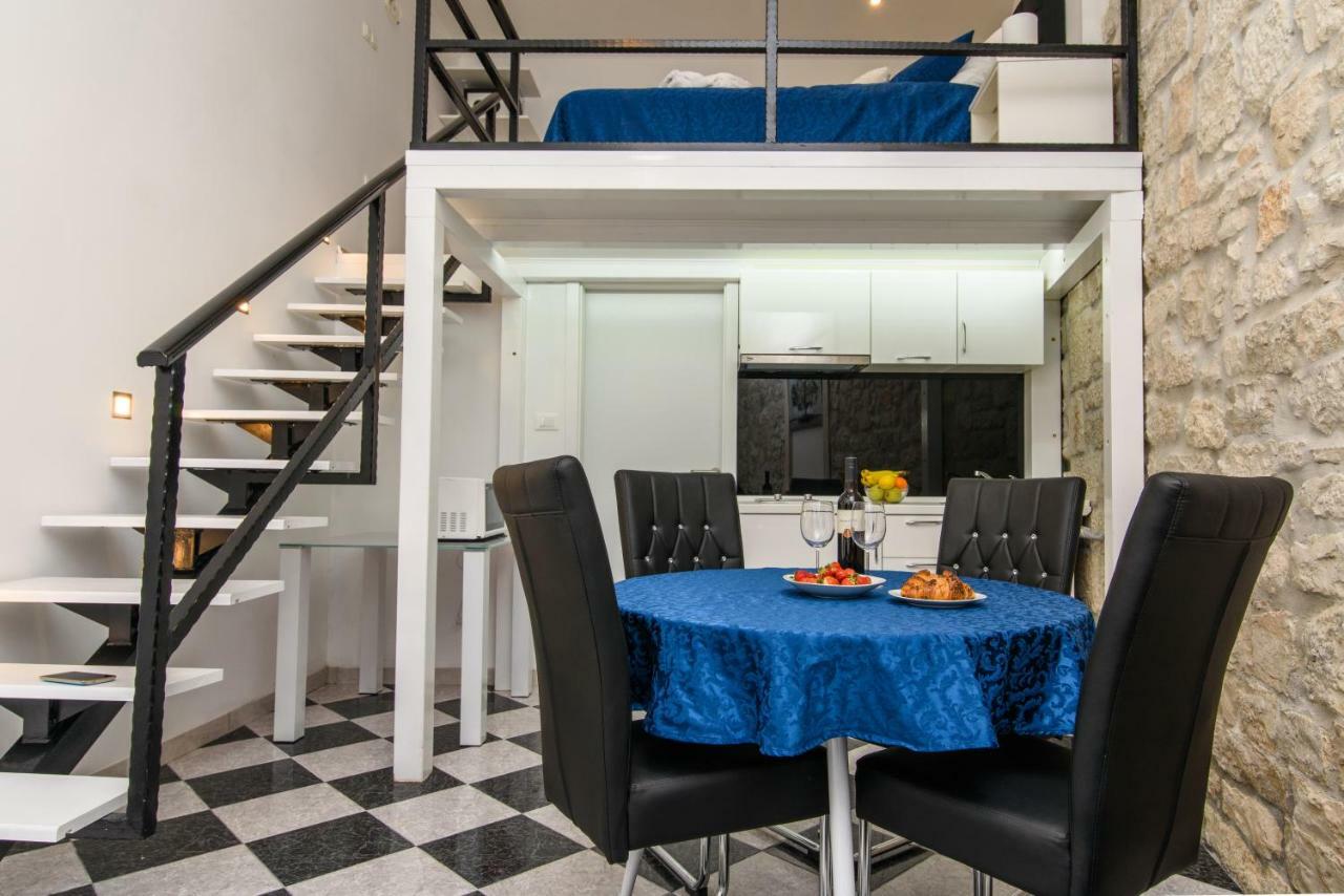 Studio Apartman Rea Трогір Екстер'єр фото