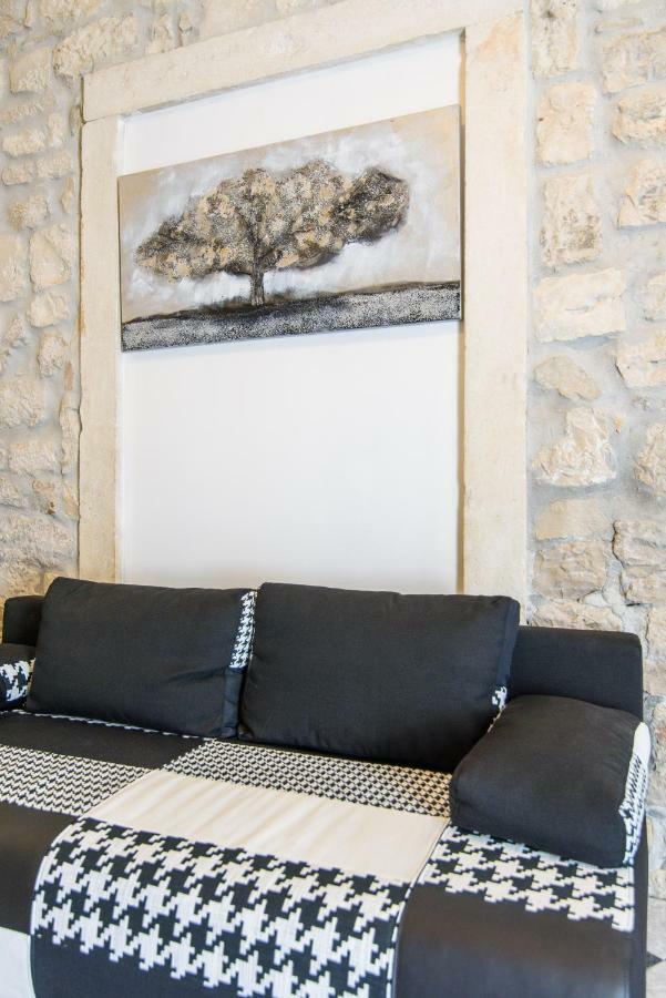Studio Apartman Rea Трогір Екстер'єр фото