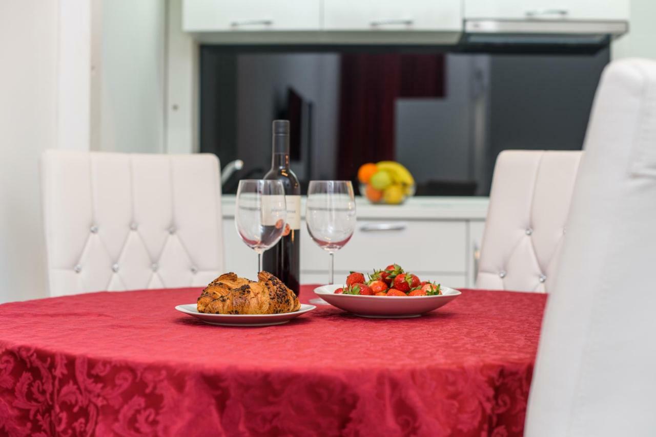 Studio Apartman Rea Трогір Екстер'єр фото